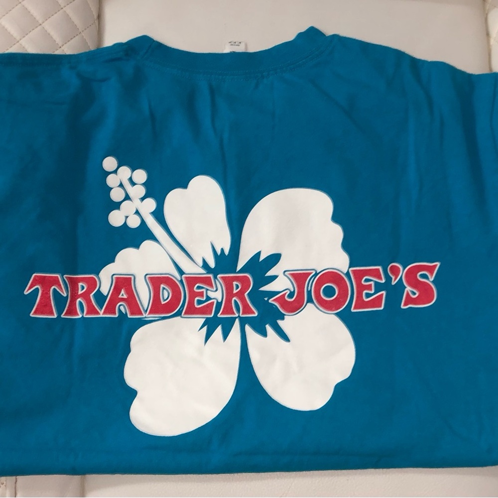 Trader Joe's T-Shirt - Picture 3 of 6